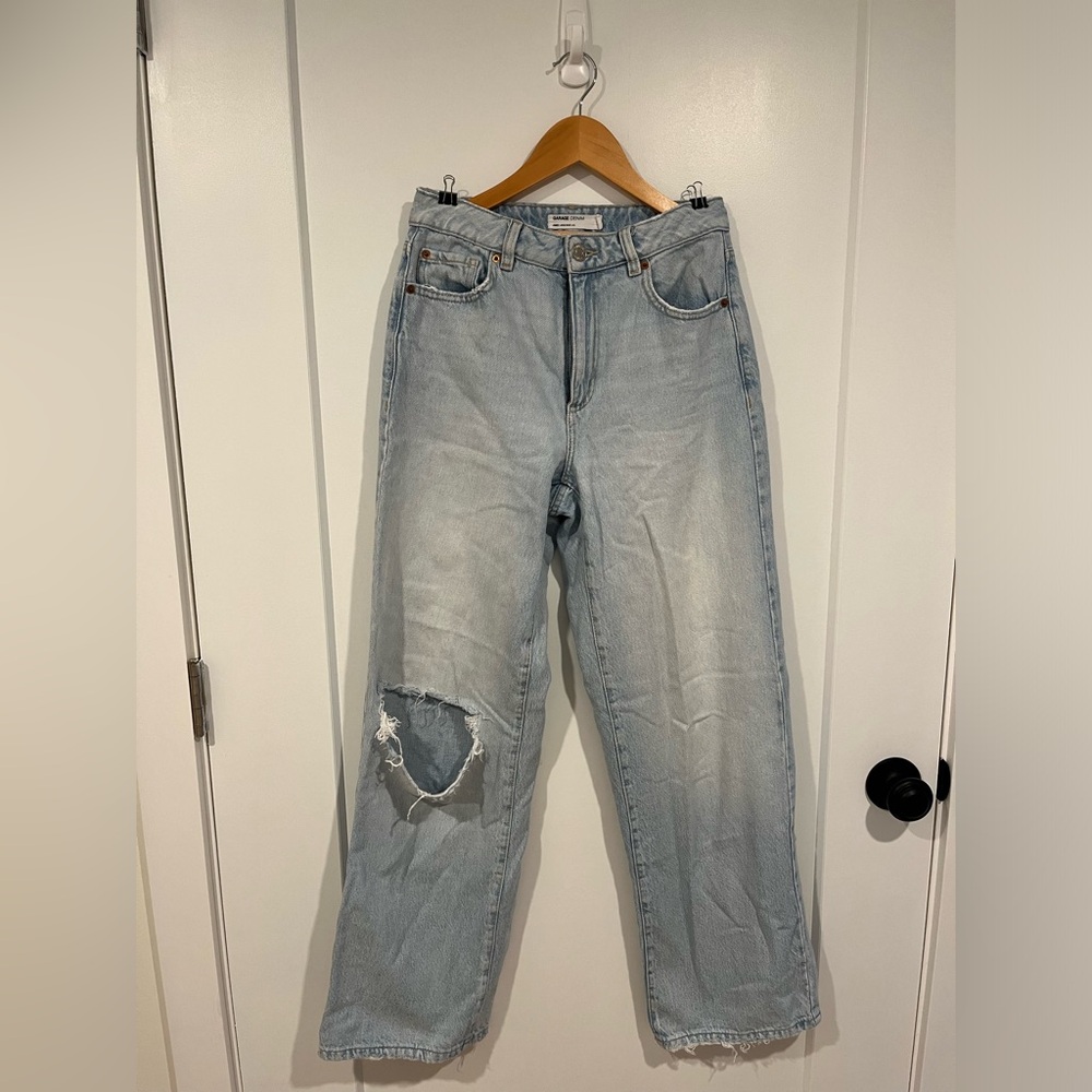 Wide leg distressed jeans